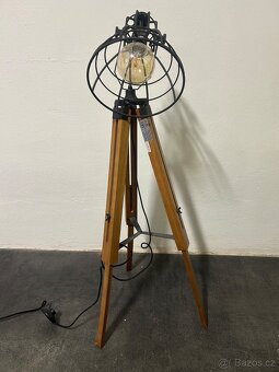 Stojací lampa - ateliér - 2
