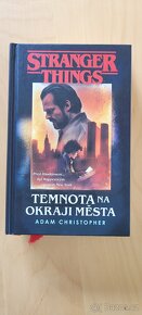 Stranger Things - 3 knihy: 1 v češtině, 2 knihy v angličtině - 2