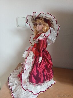 Sběratelská porcelánová panenka - 2