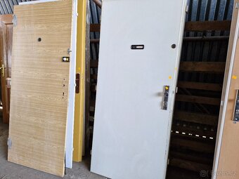 Bytové vstupní dveře - 2