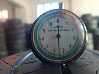 215/65 R16C CONTINENTAL (2720) - 2