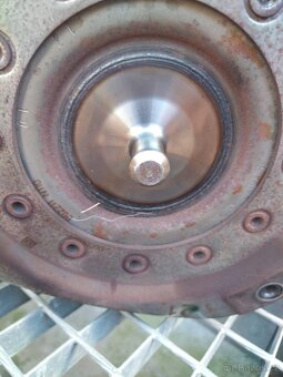 Hydroměnič Audi A6 4F C6 - 2