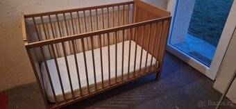 IKEA LEKSVIK dětská postýlka vč. matrace - 2