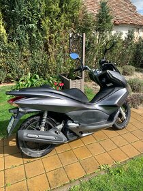 Prodám skútr Honda PCX 125 - 2