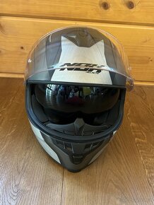 helma na motorku NOX - 2