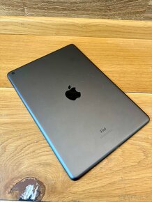 Apple iPad 7 Generace 32GB - 2