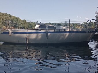 motorová loď Sasanka 6,5 metru - 2