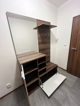 Předsíňová stěna - 2
