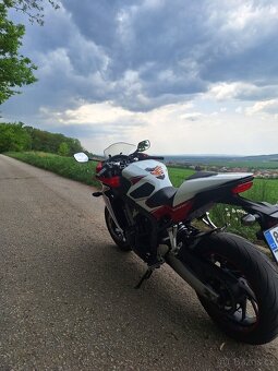 Honda CBR650f - 2
