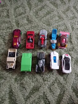 Auta hotwheels - 2