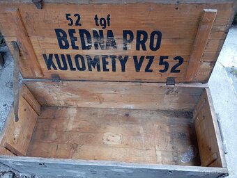 Vojenská dřevěná bedna. - 2