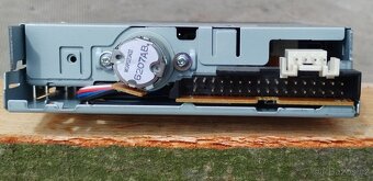 DISKETOVÁ MECHANIKA - 2