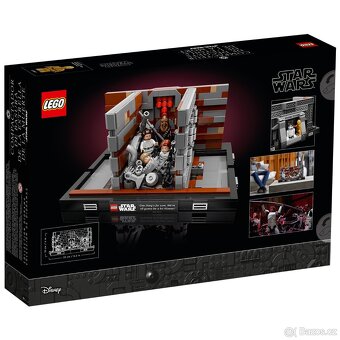 LEGO Star Wars 75339 Death Star Trash Compactor Diorama - 2