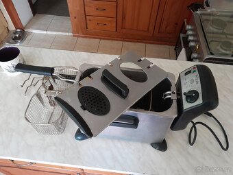 Fritovací hrnec - 2
