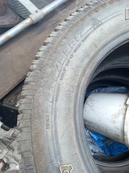 Pneu 235 /65 r17 r 2007 - 2