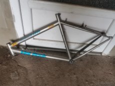 Prodám různé rámy na kola, kola, pláště - kola na opravu - 2
