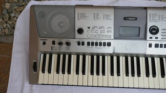 KLÁVESY Yamaha PSR-E413 - 2