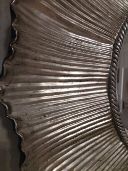 Nástěnné dekorativní zrcadlo - 2