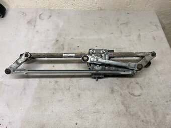 ŠKODA OCTAVIA 2 2004-2013 - MOTOREK PŘEDNÍCH STĚRAČŮ - 2