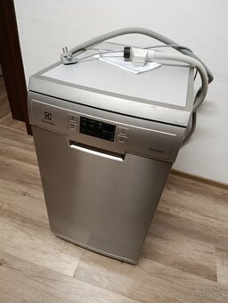 Myčka ELECTROLUX EnergySaver - nefůnkční na díly nebo opravu - 2