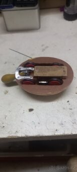 Stará hračka želva na setrvačník - 2