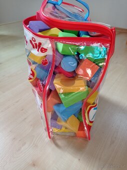 Pěnové kostky. - 2