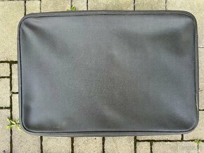 Černý koženkový retro kufr zn. Kazety - 2