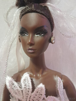 Sběratelská panenka Barbie černoška dovoz z Ameriky - 2