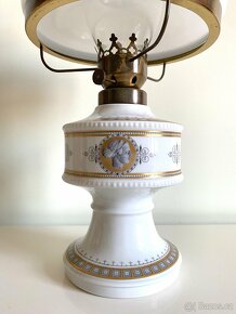 Porcelánová petrolejová lampa Wallendorf, Německo - 2