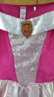 Šaty/ kostým Růženka zn. George vel 140 - 2