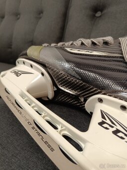 Profi NOVÉ brusle CCM U+12 - 2