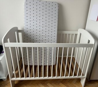 Postýlka IKEA vč. matrace TOP stav - 2