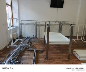 Prodej vybavení obchodu - 2