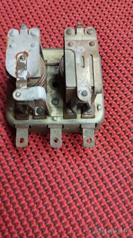 Relé dobíjení 6V 130w - 2