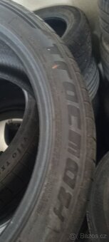 Pneu 255/40 R19 - 2