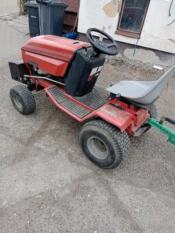 Malotraktor tovární výroby - 2