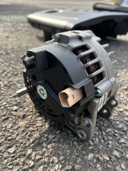 Alternator golf 4 - 2