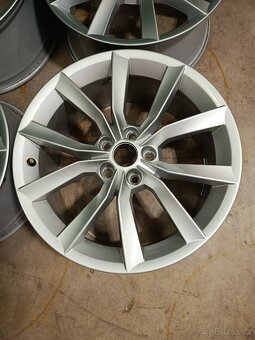 18" alu 5x112 8J et44 Superb - 2