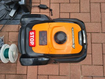 Robotická sekačka Yard Force SC600ECO - 2