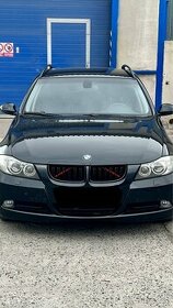 Okrasné výztuhy za ledvinky na BMW E90/E91/E92/E93 - 2
