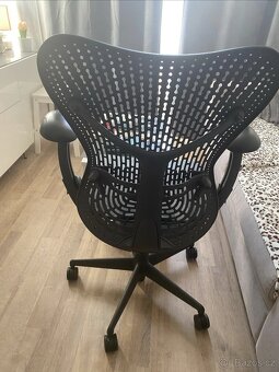 Herman Miller Mirra kancelářská židle - 2