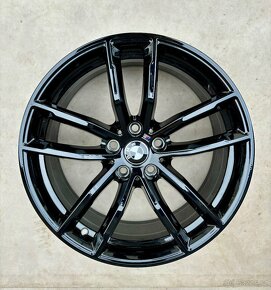 Original sada 18" BMW 5 G30 styling 662M - 2