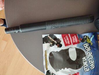 Prodám novou kuklu s pendrekem nové levně 90 Kč - 2