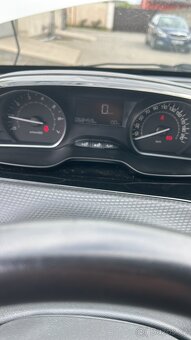 Peugeot 2008 - 2