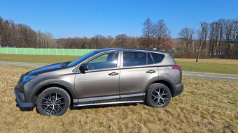 Toyota RAV 4 2.0 benzín,aut.,4x4 - 2