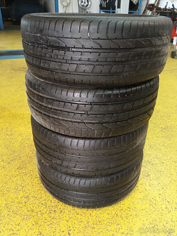 Pirelli P-ZERO 205/55R17 88Y moc pěkné - 2