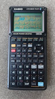 Stará grafická kalkulačka Casio CFX-9850G Plus - 2