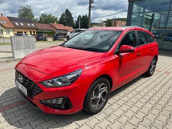 i30 kombi 1,5i 81kW - výbava Comfort 16´´ - km: 44.700 - 2