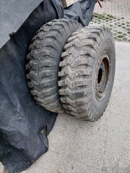 Tatra 805 pneu 10.5x R16 - 2