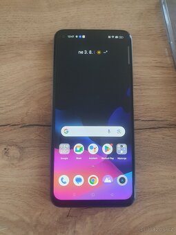 realme 8i top stav - 2